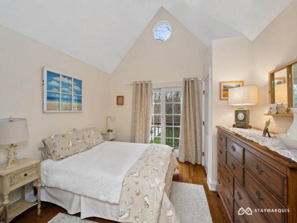 Hamptons Home 1020673