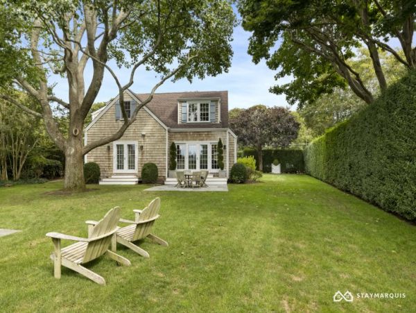 Hamptons Home 1020674