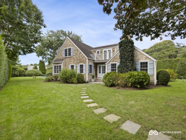 Hamptons Home 1020674