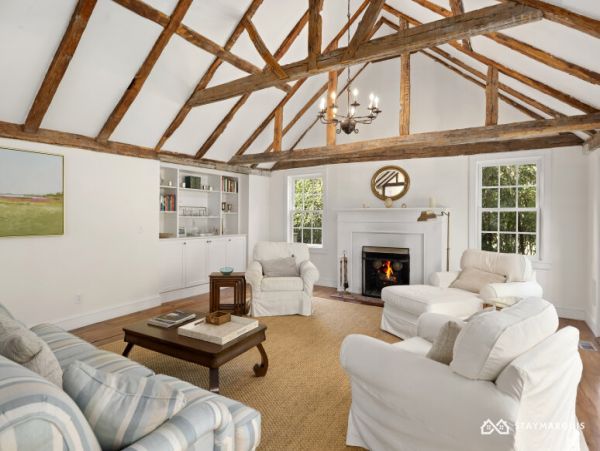 Hamptons Home 1020674