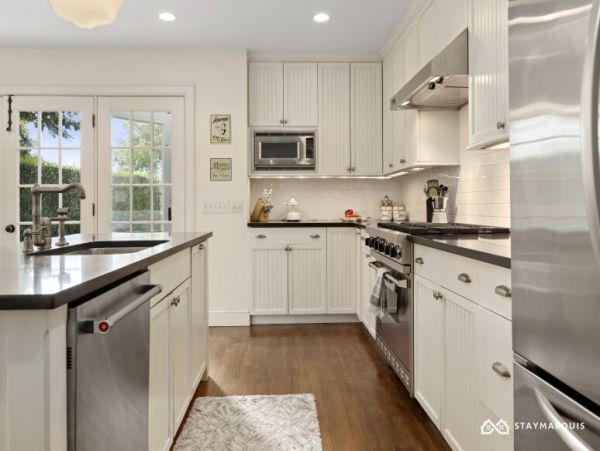 Hamptons Home 1020674