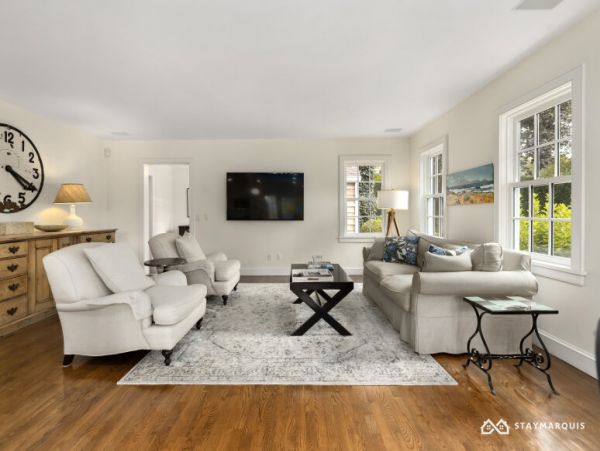 Hamptons Home 1020674