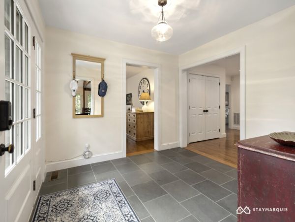Hamptons Home 1020674