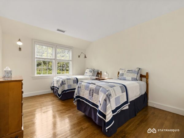 Hamptons Home 1020674