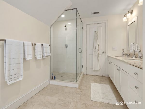 Hamptons Home 1020674