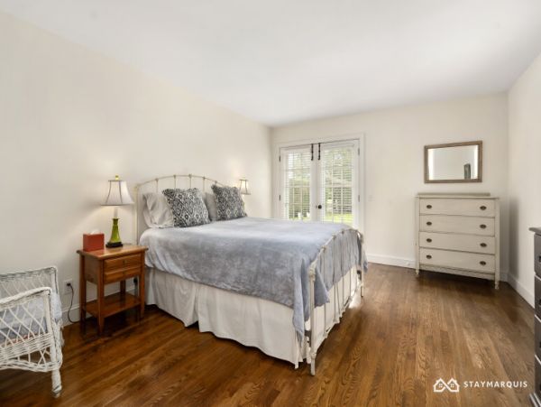 Hamptons Home 1020674