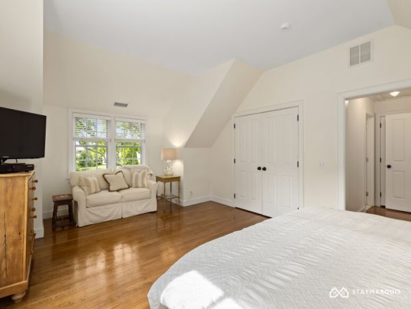 Hamptons Home 1020674