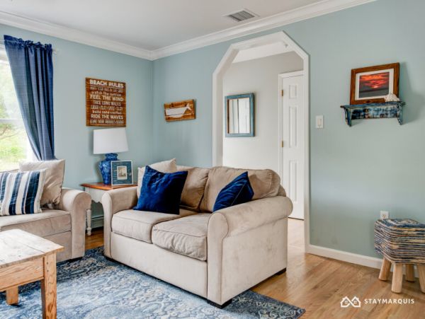 Hamptons Home 1020675