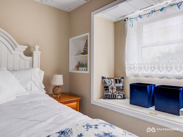 Hamptons Home 1020675