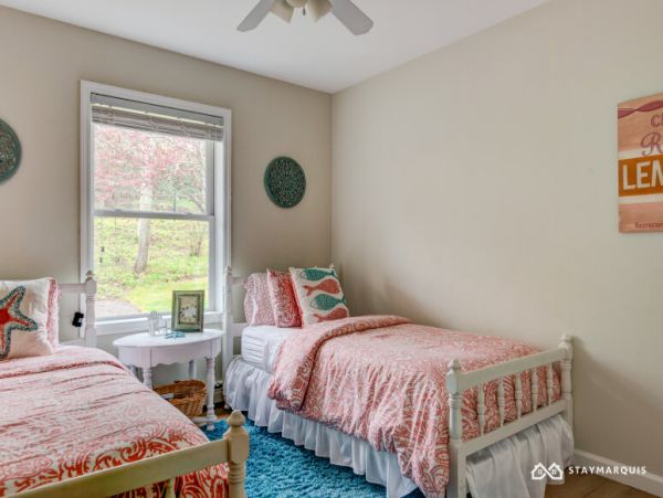 Hamptons Home 1020675