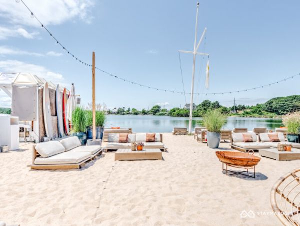 Hamptons Home 1020676