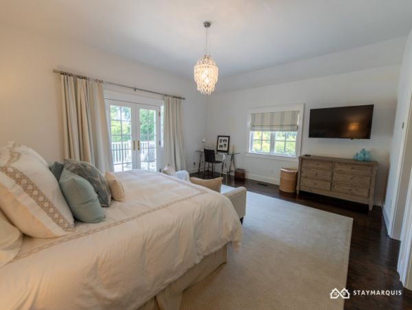 Hamptons Home 1020677