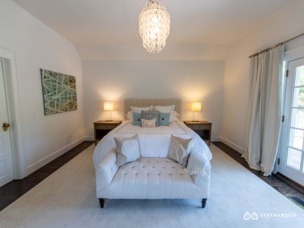 Hamptons Home 1020677