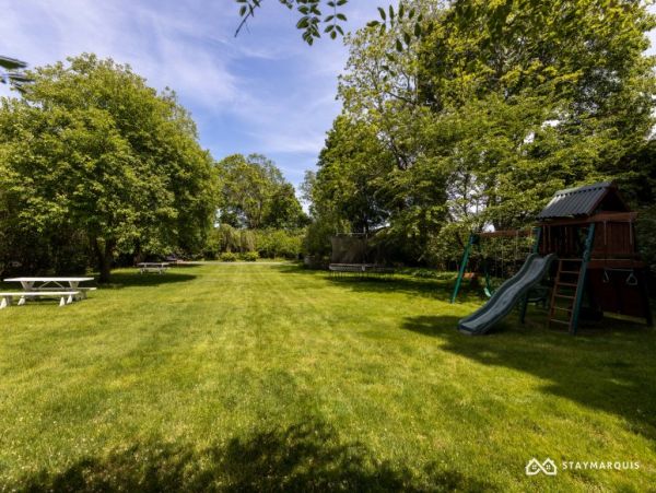 Hamptons Home 1020677