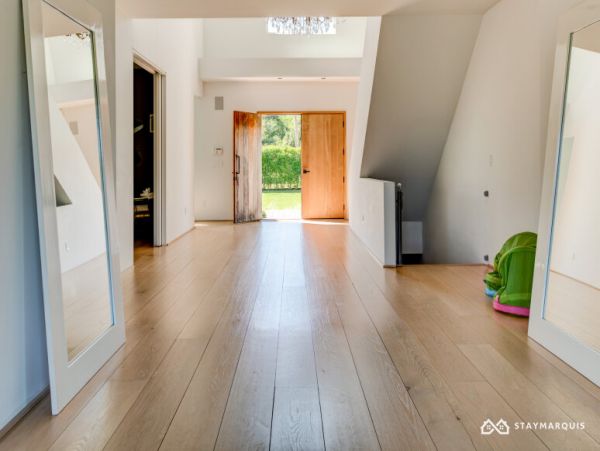 Hamptons Home 1020678