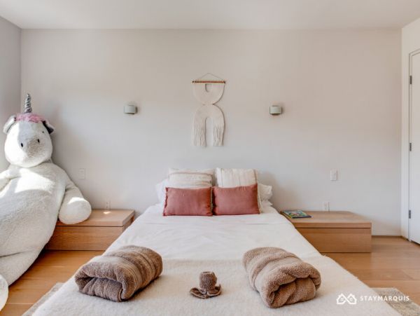 Hamptons Home 1020678