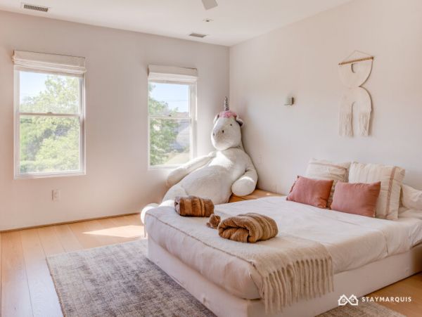 Hamptons Home 1020678