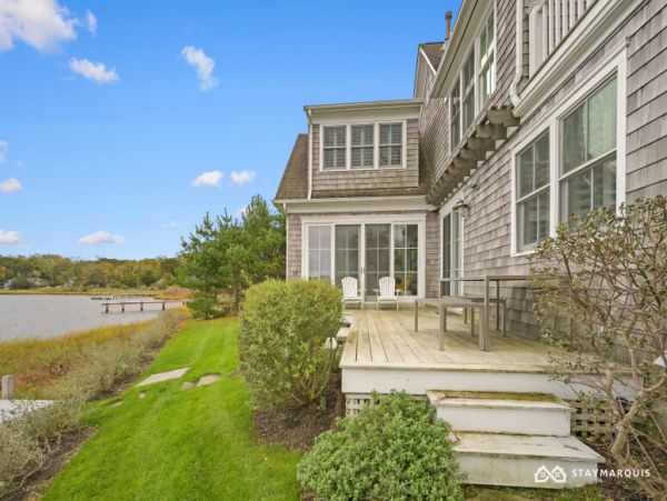 Hamptons Home 1020679