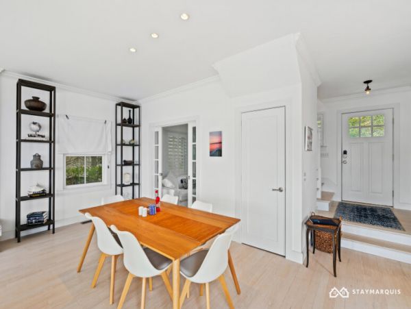 Hamptons Home 1020679