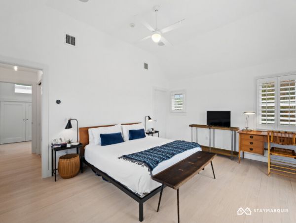 Hamptons Home 1020679