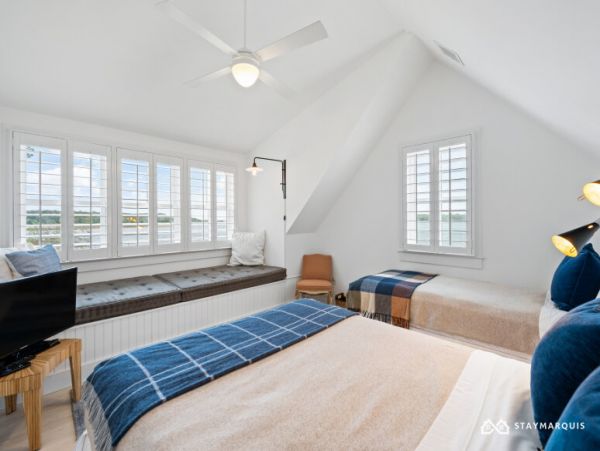 Hamptons Home 1020679