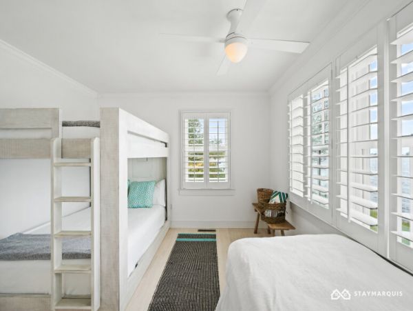 Hamptons Home 1020679
