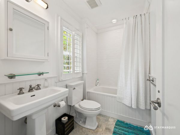 Hamptons Home 1020679