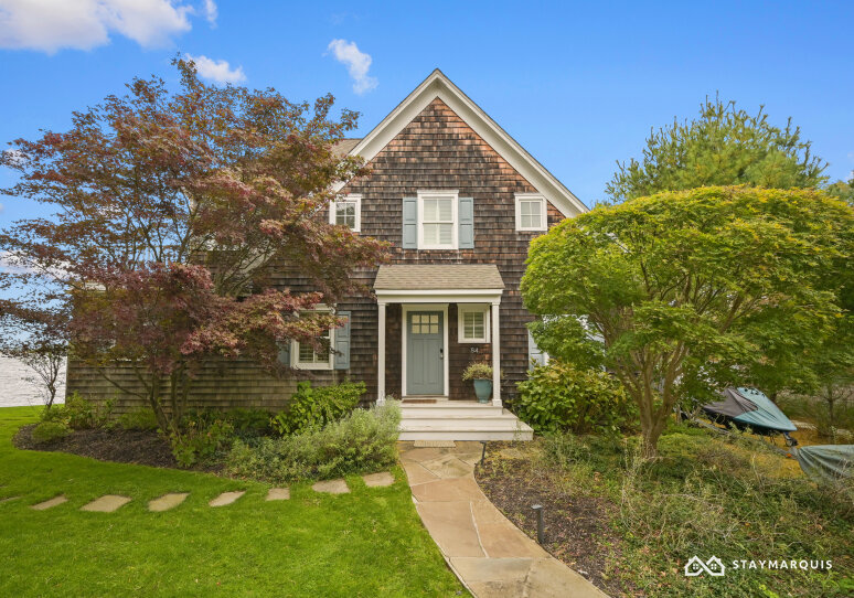 Hamptons Home 1020679