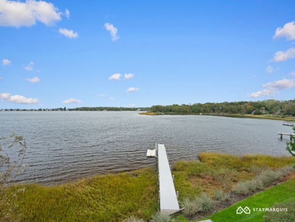 Hamptons Home 1020679