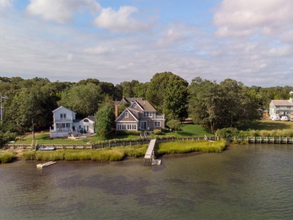 Hamptons Home 1020679