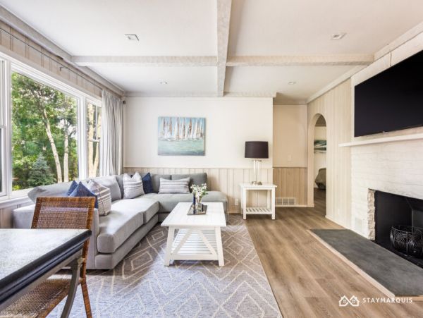 Hamptons Home 1020680
