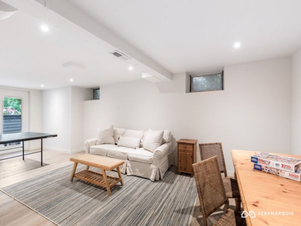 Hamptons Home 1020680