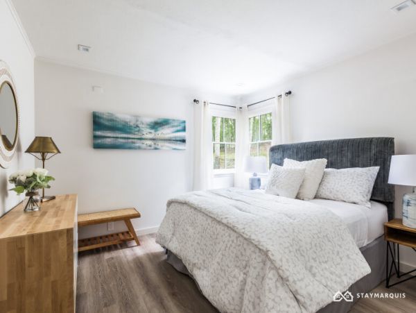 Hamptons Home 1020680