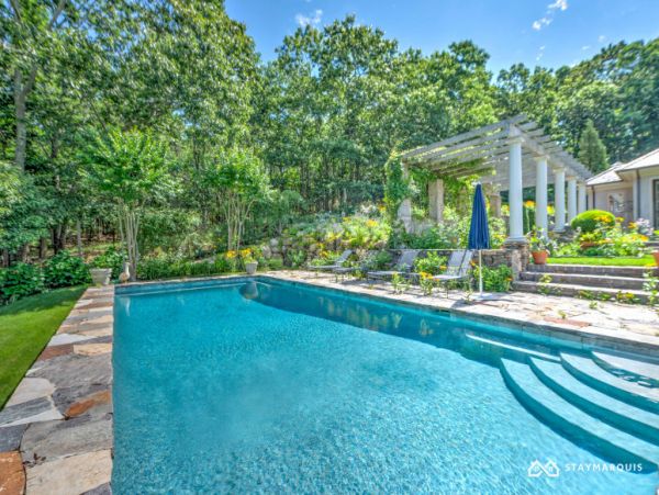 Hamptons Home 1020681
