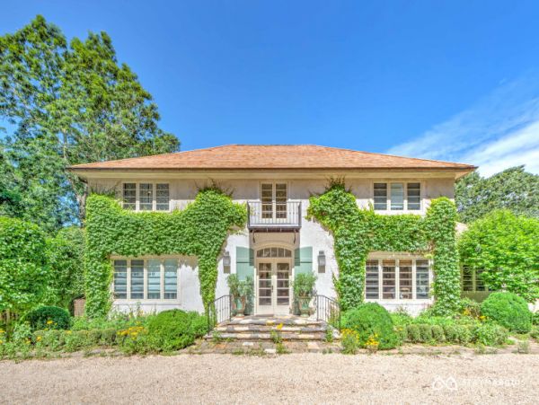Hamptons Home 1020681