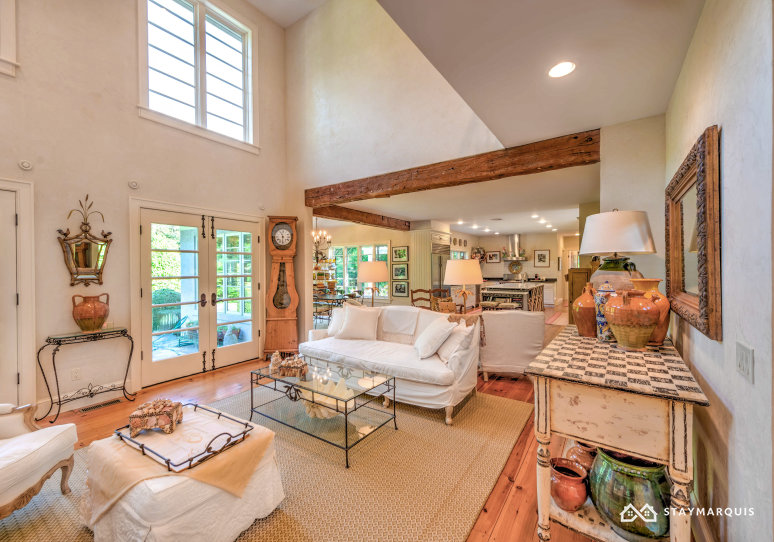 Hamptons Home 1020681