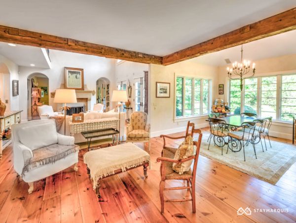 Hamptons Home 1020681