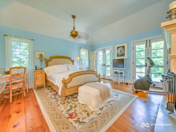 Hamptons Home 1020681