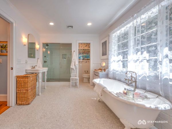 Hamptons Home 1020681
