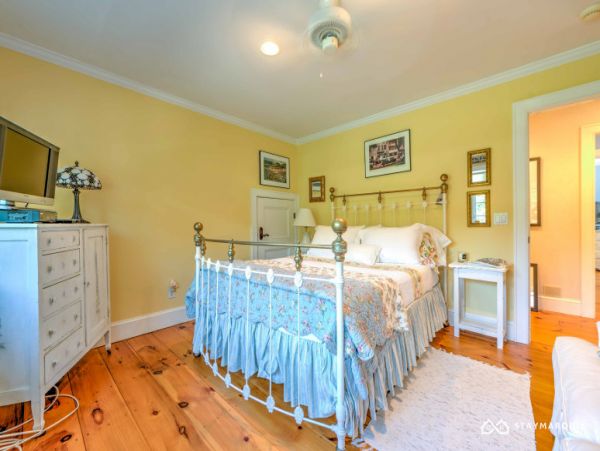 Hamptons Home 1020681