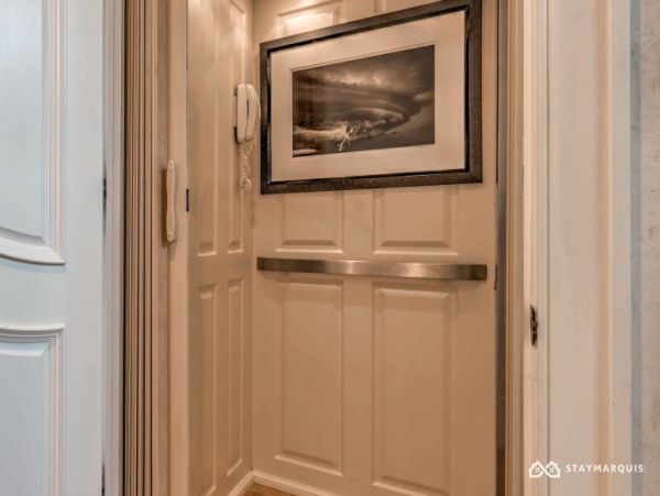 Hamptons Home 1020681