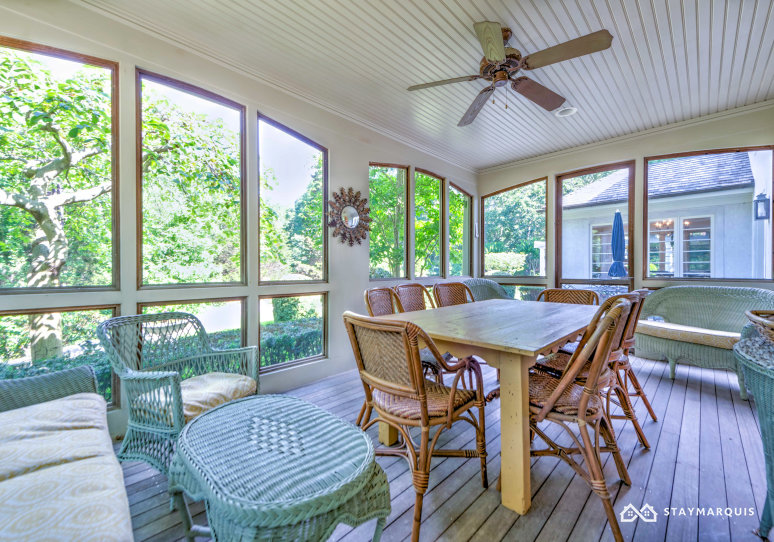 Hamptons Home 1020681