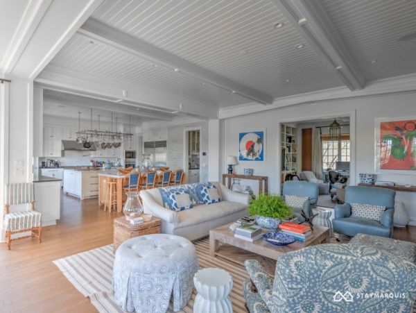 Hamptons Home 1020682