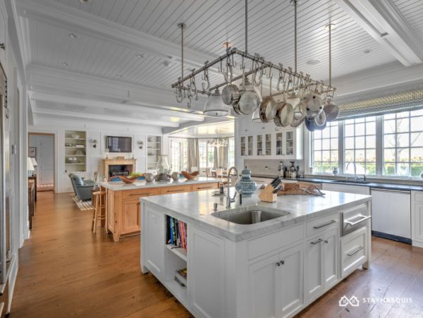 Hamptons Home 1020682
