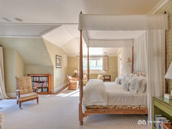 Hamptons Home 1020682