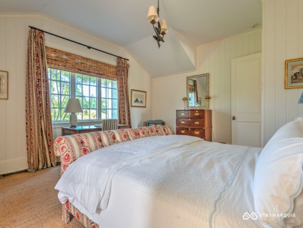 Hamptons Home 1020682