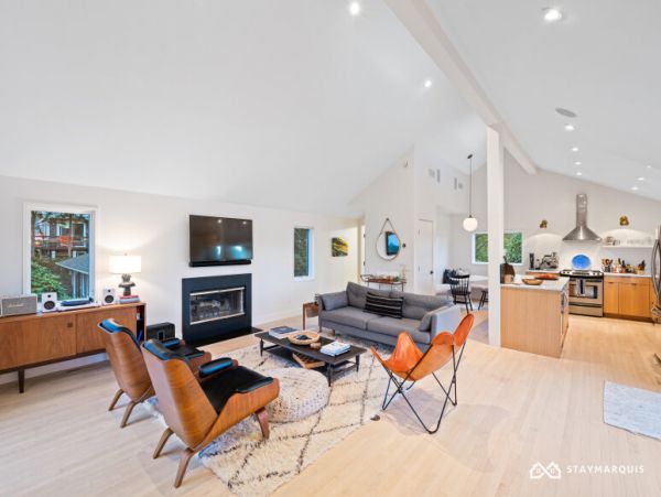 Hamptons Home 1020683