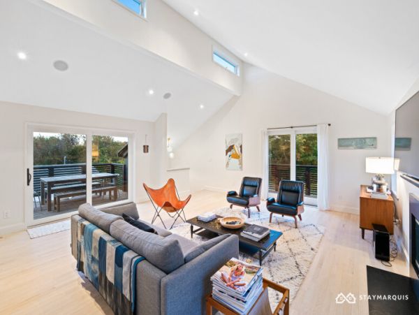 Hamptons Home 1020683