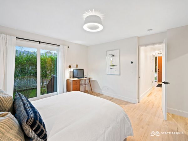 Hamptons Home 1020683