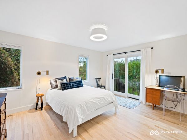 Hamptons Home 1020683